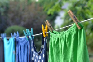Cinco consejos para lavar la ropa de los niños