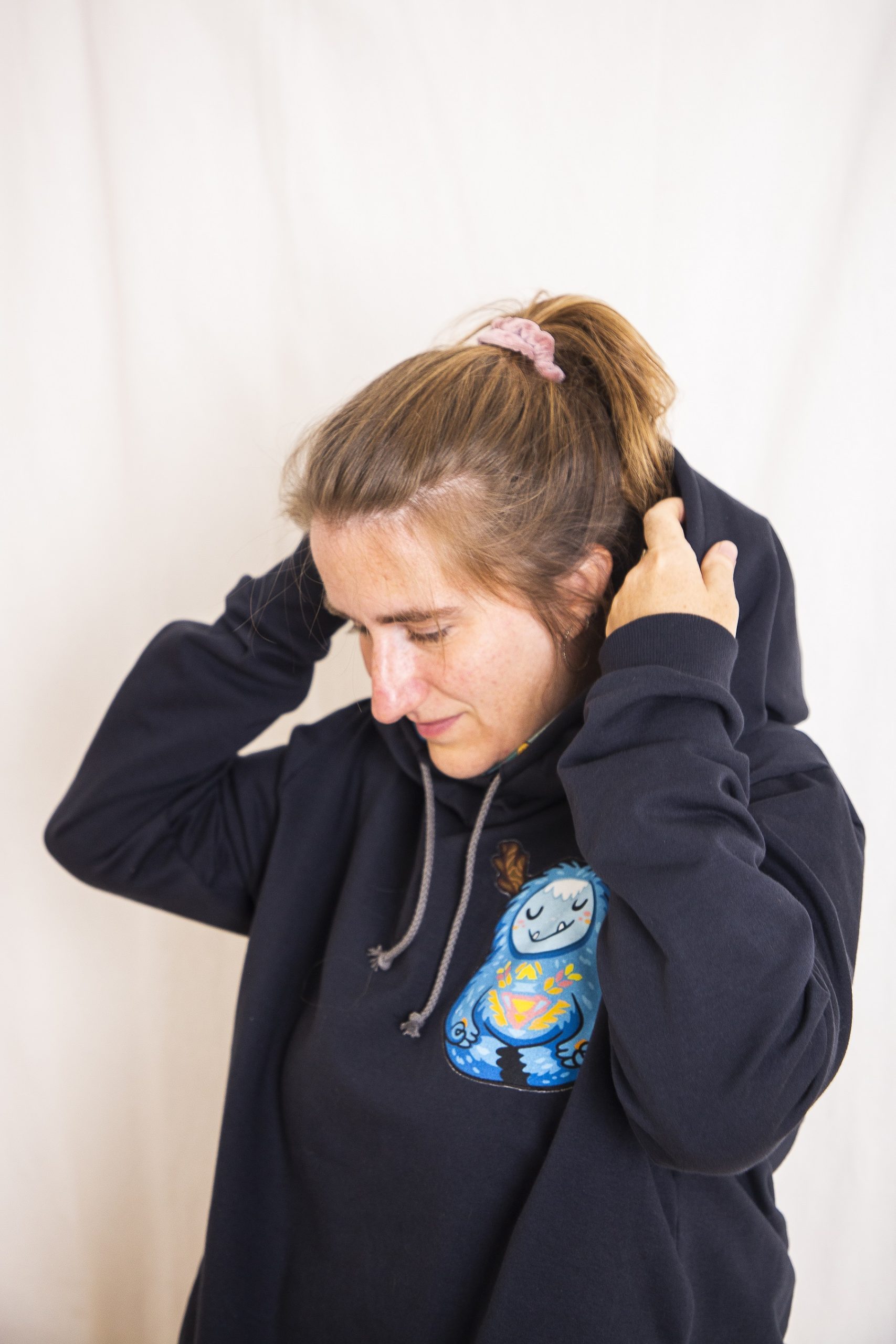 Sudadera Capucha Yeti - Imagen 2